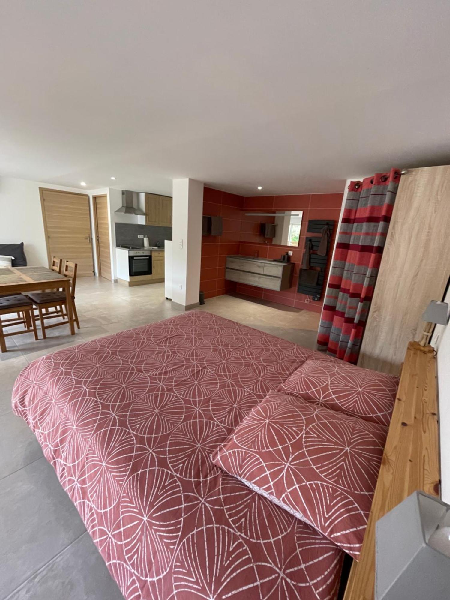 Studio 40M2 Avec Terrasse Le Mas De Lauriane Saintes-Maries-de-la-Mer Esterno foto